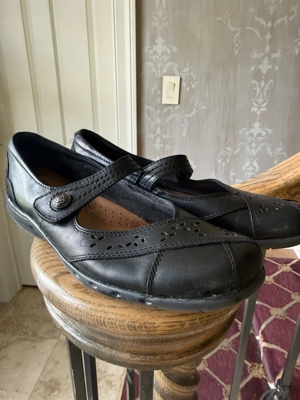 ROCKPORT COBB HILL ladies Mary Jane style slip on shoe very good cond size 9 1/2